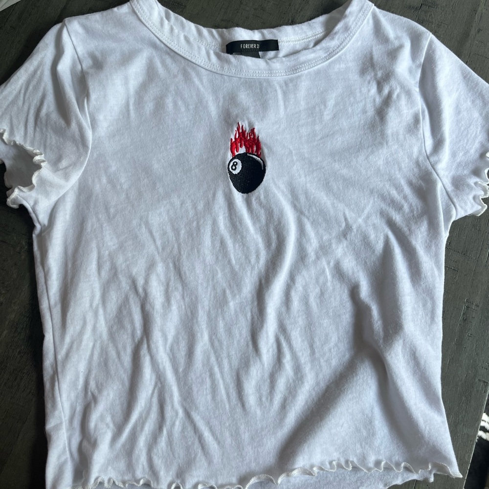 Forever 21 cropped t shirt